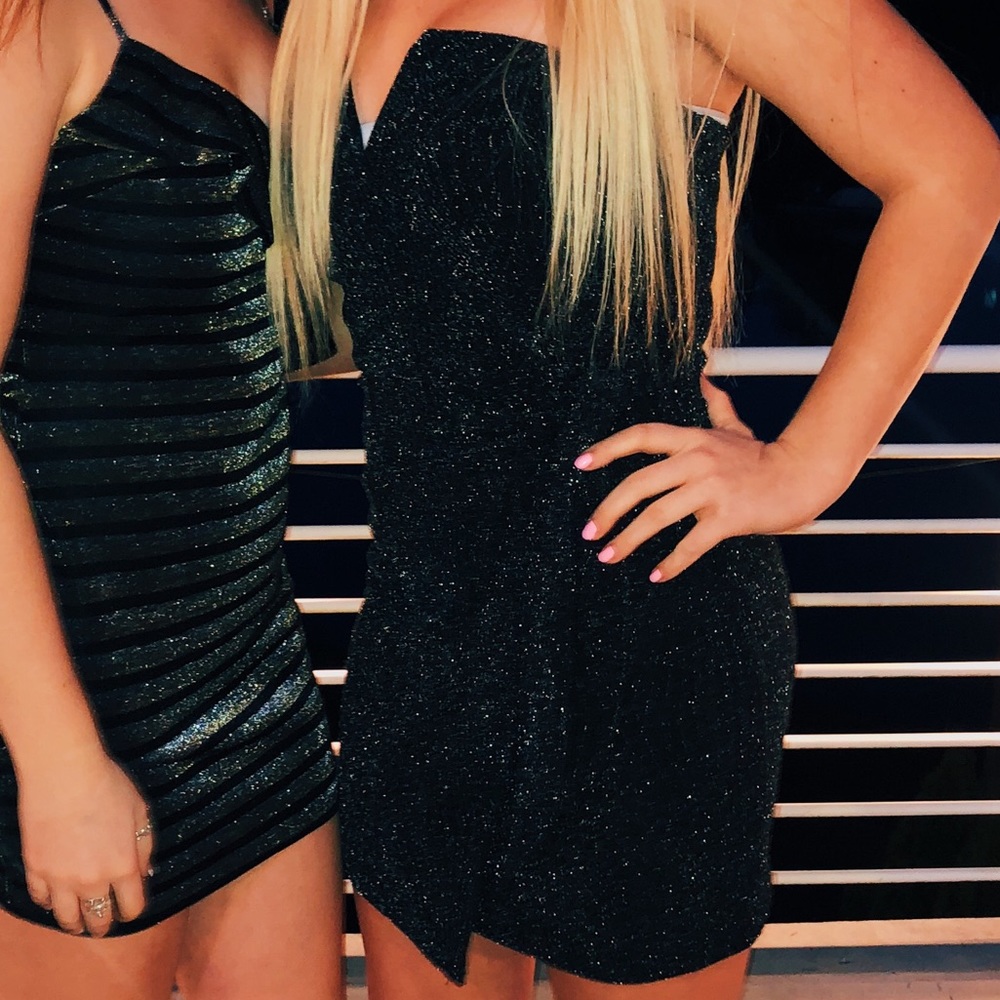 V Strapless Black Sparkle Mini Formal Dress